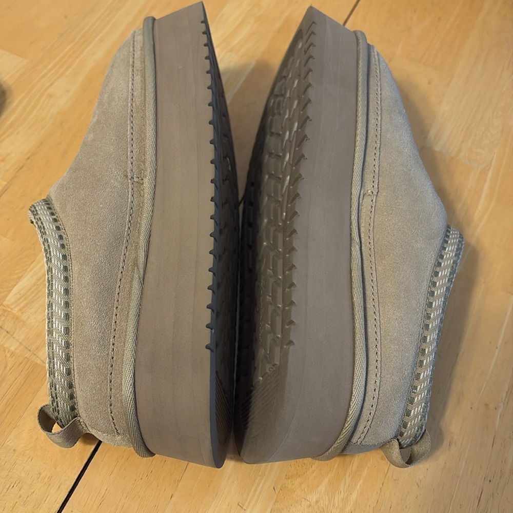 KOOLABURRA BY UGG PLATFORM SLIPPER - Picture 5 of 5